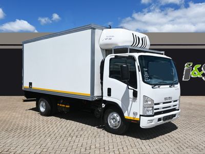 2014 Isuzu NPR FRIDGE-BODY