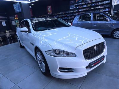 2013 Jaguar XJ Jaguar XJ 3.0D Premium Luxury