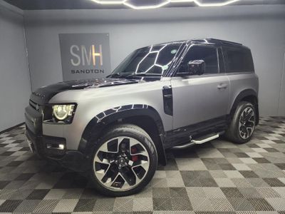 2022 Land Rover Defender 90 D300 X (221kW)