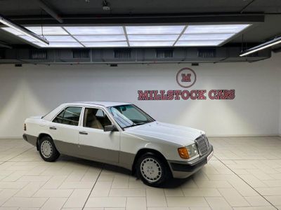 1991 Mercedes-Benz E-Class 230 E Auto