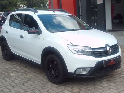 2020 Renault Sandero 900T Stepway Plus | Techroad