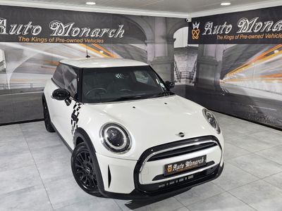 2023 MINI Hatch Cooper Auto