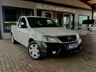 2022 Nissan NP200 1.6 A/C Safety Pack