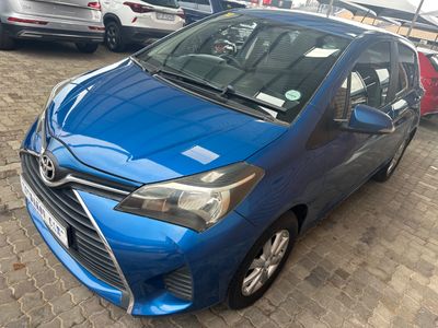 2015 Toyota Yaris 1.3 5-dr