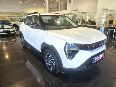 2025 Mahindra XUV 3XO 1.2T AX5 Auto