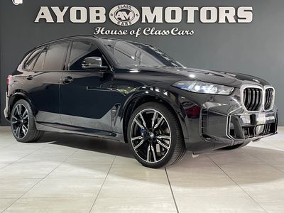 2023 BMW X5 M60i