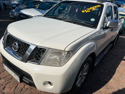 2011 Nissan Navara 2.5 dCi XE Double-Cab