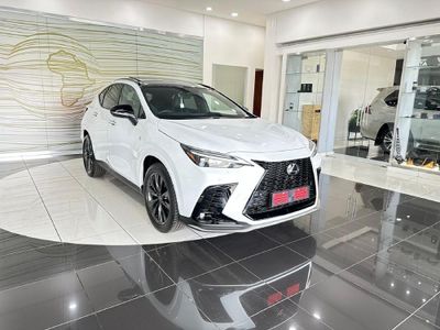2026 Lexus NX 450h+ pHev