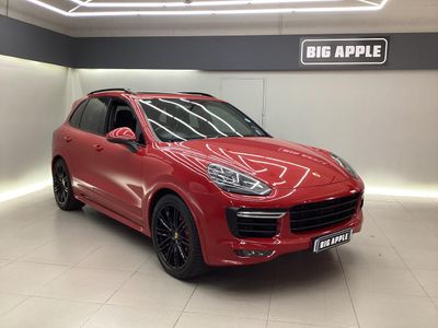 2017 Porsche Cayenne GTS Auto