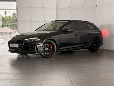 2025 Audi RS4 Avant quattro Auto