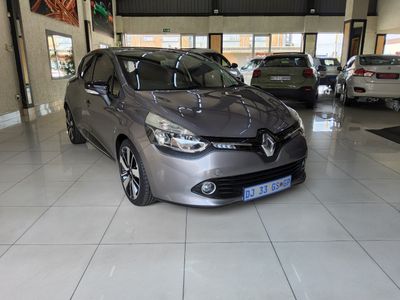2014 Renault Clio IV 900T Expression 5-dr (66kW)