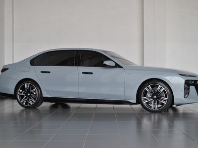 2025 BMW i7 xDrive 60 M Sport