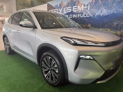 2026 Geely E5 EM-i Apex (Phev)