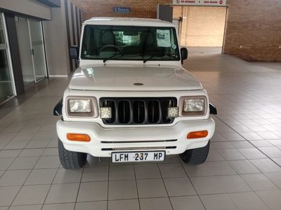 2015 Mahindra Bolero NEF Single-Cab