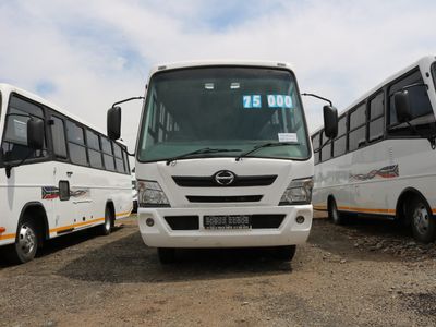 2017 Hino 300 34 Seater 12 Standing