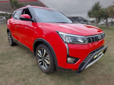 2022 Mahindra XUV 300 1.5D | W8