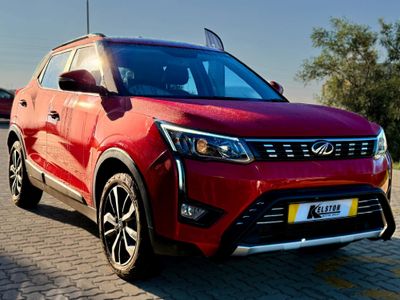 2022 Mahindra XUV 300 1.5D | W8