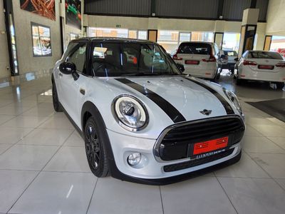 2017 MINI Hatch Cooper