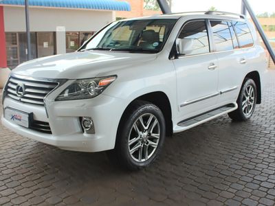 2014 Lexus LX 570 SE Auto