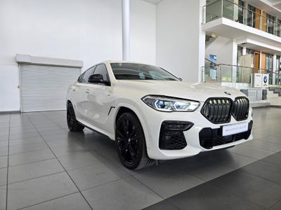 2022 BMW X6 M50d