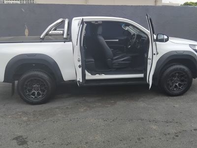 2018 Toyota Hilux 2.4 GD-6 SRX  Extended Cab Diesel