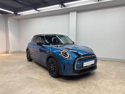 2022 MINI Hatch Cooper Auto