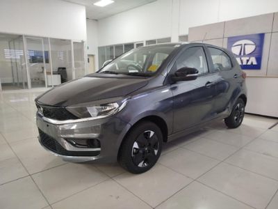 2026 TATA Tiago 1.2 XT