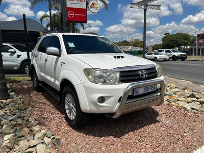 2011 Toyota Fortuner 3.0 D-4D Raised Body