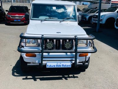 2022 Mahindra Bolero NEF 4x4 Double-Cab