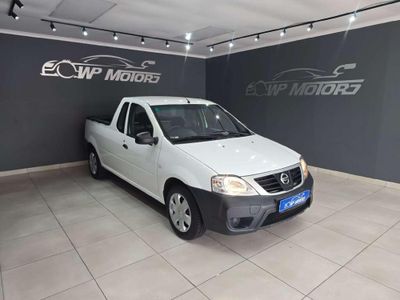2022 Nissan NP200 1.6 A/C Safety Pack