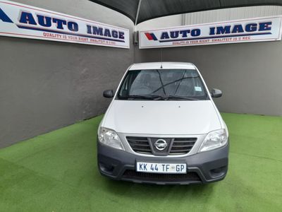 2022 Nissan NP200 1.6 A/C Safety Pack