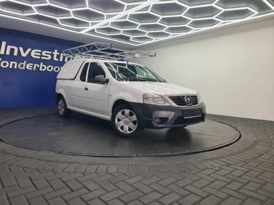 2022 Nissan NP200 1.6 A/C Safety Pack