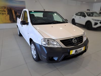 2024 Nissan NP200 1.6 A/C Safety Pack