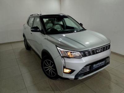 2020 Mahindra XUV 300 1.2T | W8