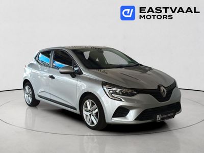 2022 Renault Clio V 1.0T Life