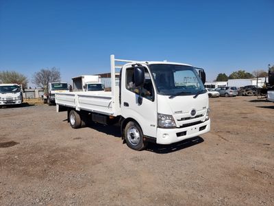 2022 Hino 300 816 SWB (FB3) A/T F/C C/C