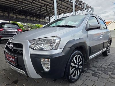 2017 Toyota Etios Cross 1.5 XS 5-dr