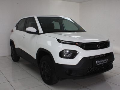 2025 TATA Punch 1.2 Accomplished+ Auto