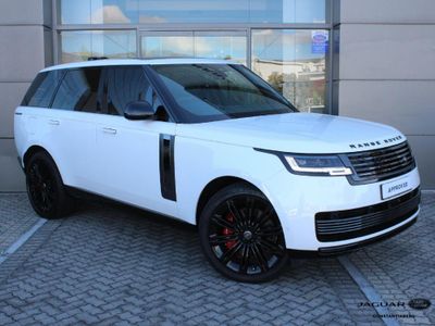 2025 Land Rover Range Rover P615 SV