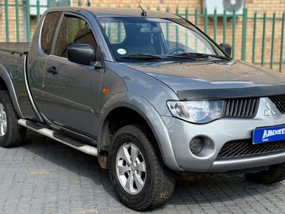 2009 Mitsubishi Triton 2.5 DI-D ClubCab Single-Cab