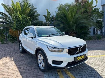 2021 Volvo XC40 D4 Momentum AWD