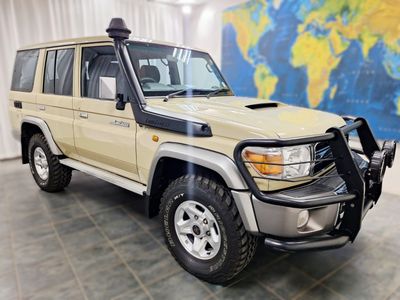2016 Toyota Land Cruiser 76 4.5 D V8 Station Wagon