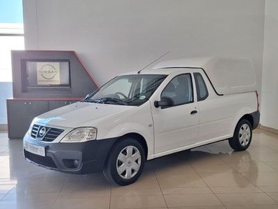 2023 Nissan NP200 1.6 A/C Safety Pack
