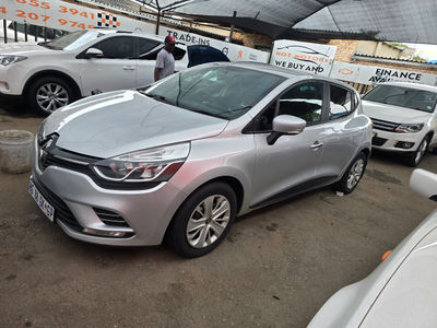 2018 Renault Clio tce spec