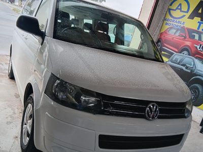 2014 Volkswagen Transporter T5 Crew Bus 2.0 BiTDI SWB (132kW) Panel Van (Diese