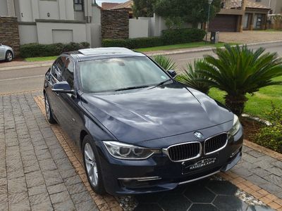 2013 BMW 3 Series 320i Luxury Auto