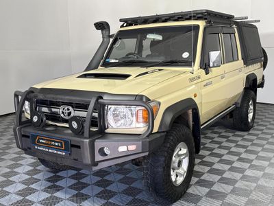 2017 Toyota Land Cruiser 79 4.5 D Double-Cab
