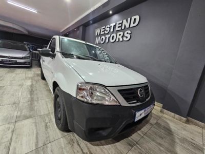 2021 Nissan NP200 1.6 A/C Safety Pack