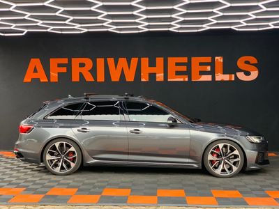 2020 Audi RS4 Avant quattro