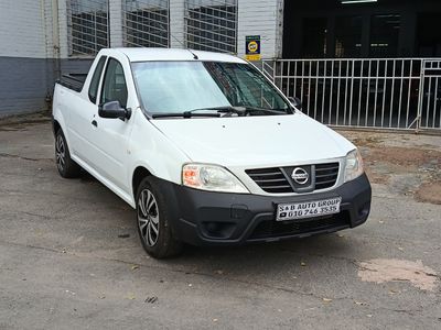 2020 Nissan NP200 1.6 A/C Safety Pack